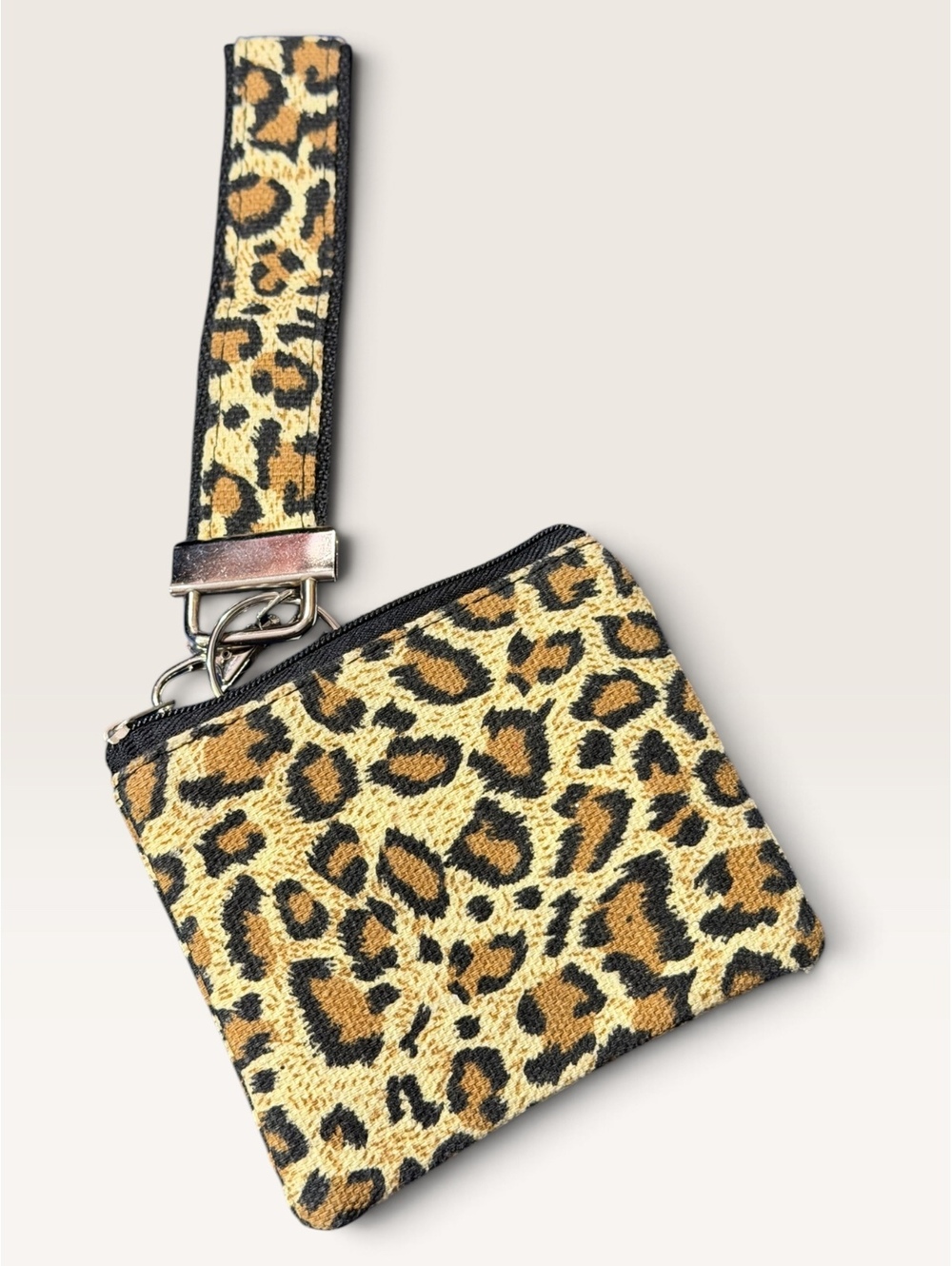 NWT STRAPZ Leopard Print Wristlet Coin Purse Keychain Zip Pouch Y2K Inspired